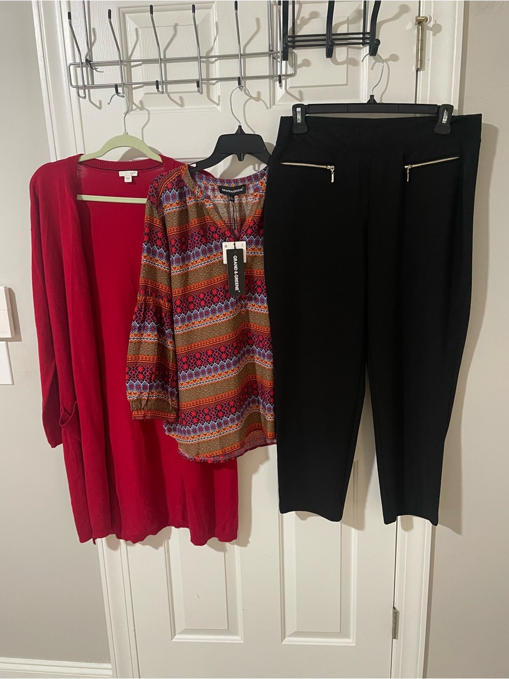Black Zip-Pocket Pull-On Pants Chicos 2.5 (14) L top j Jill L cardigan